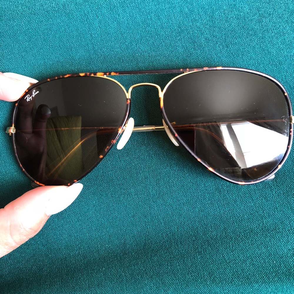 Ray Ban women’s tortoise shell aviators